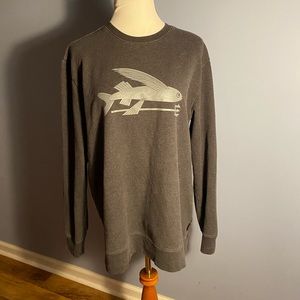Patagonia crew neck grey with fish